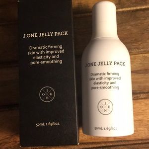 J.One jelly pack primer.